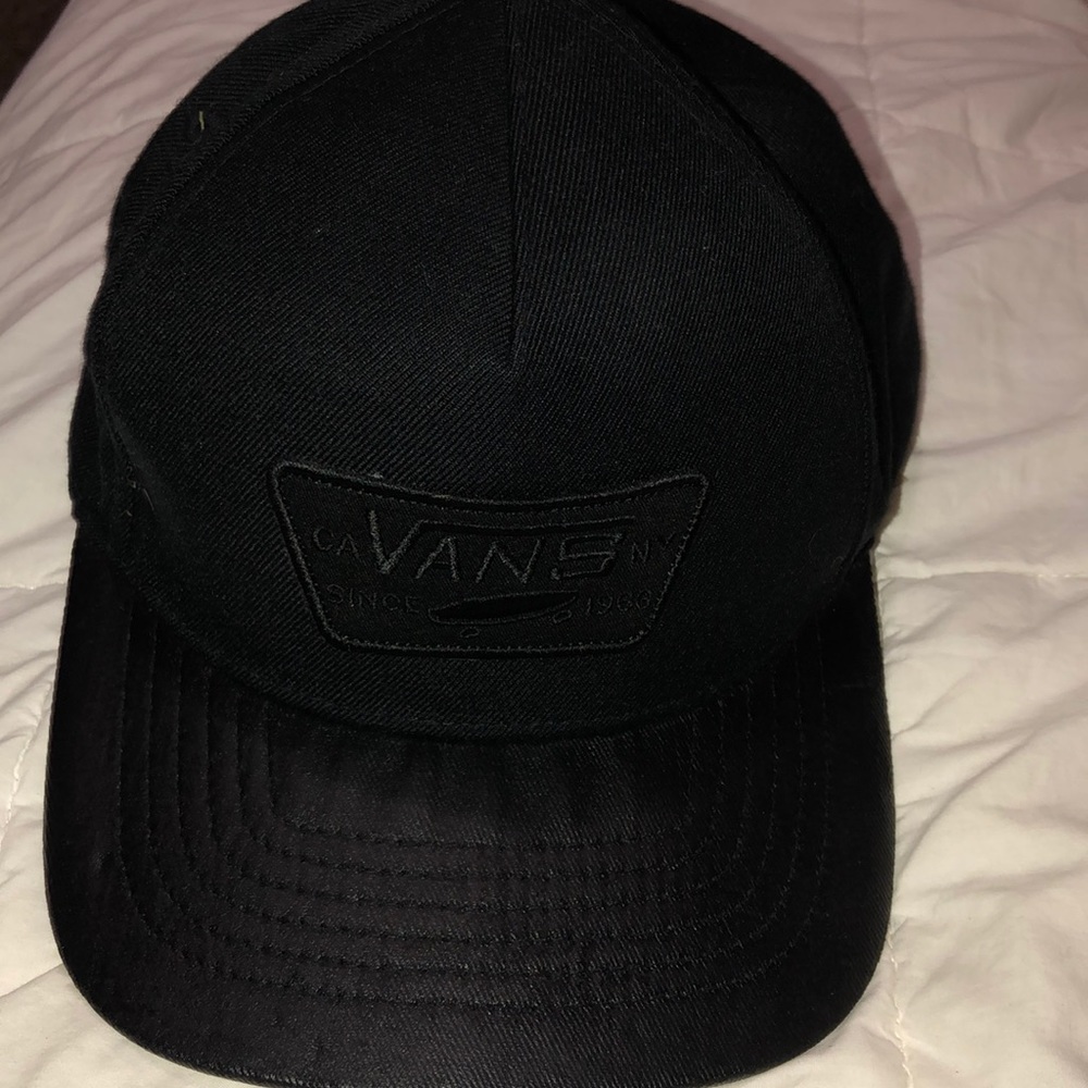 Black vans hat